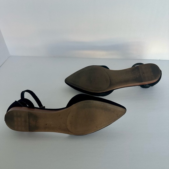 Crown Vintage Women’s black pointed toe faux suede ballet flat adjustable strap - Picture 13 of 17